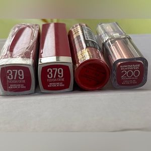 Lipstick lot of 4
